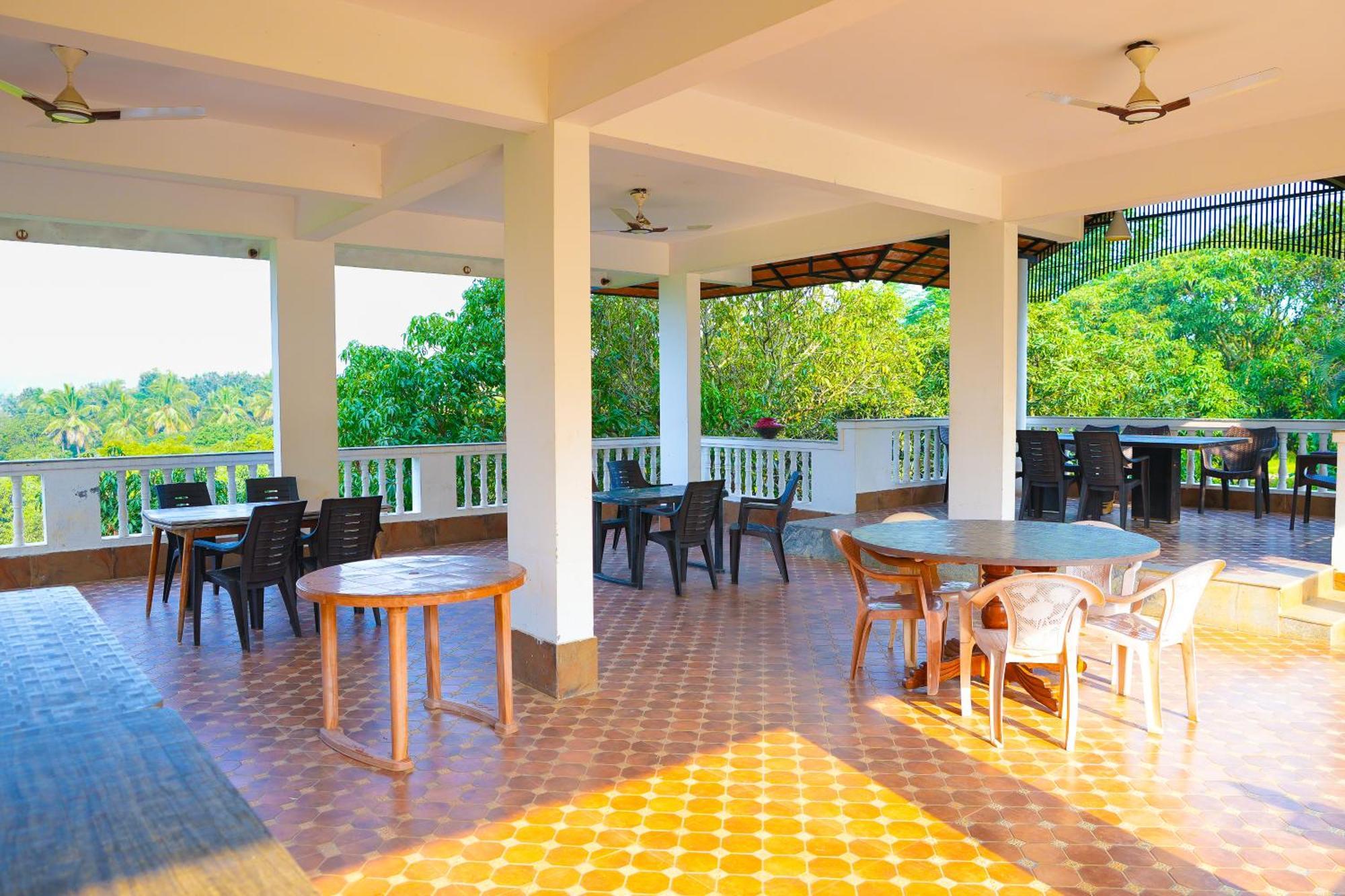 Bana The Wild Waters Hotel Muduvadi Exterior photo